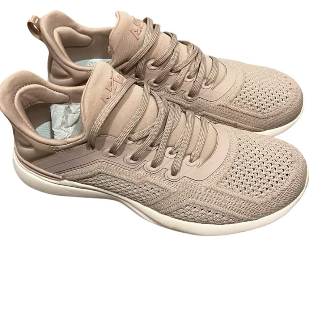 APL Techloom Tracer Sneaker Rose Dust/Nude 10.5